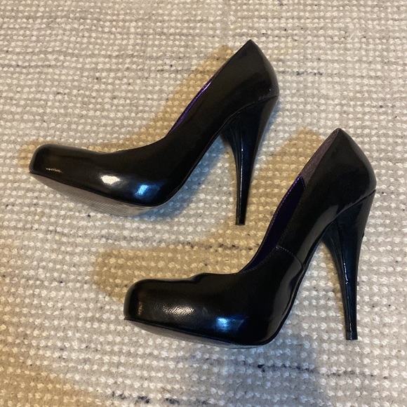 ❤️❤️Steve Madden Trinite leather black heels size 7 great condition! - Picture 2 of 7